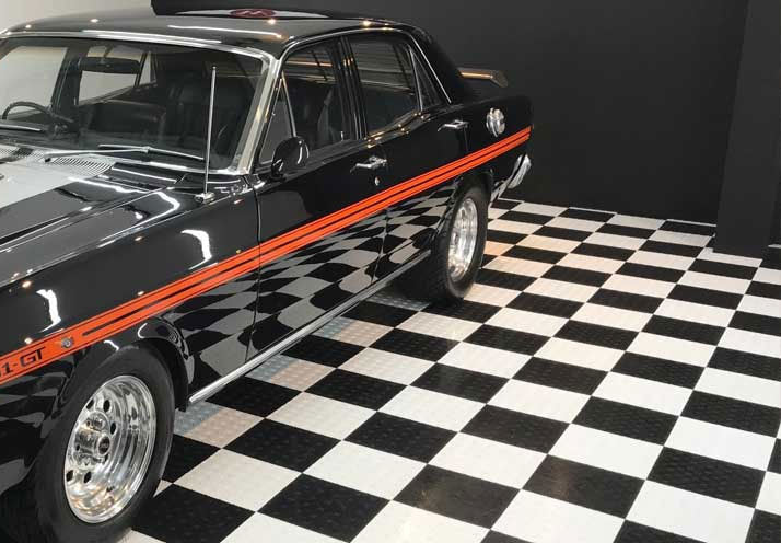 305 series Chequer Plate Garage Floor Tile Box of 22